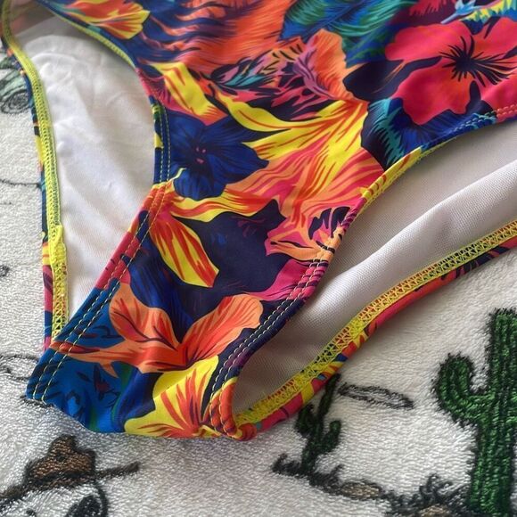 Tropical floral hibiscus flower Hawaiian print high waisted bikini bottom 1XL - Picture 8 of 9